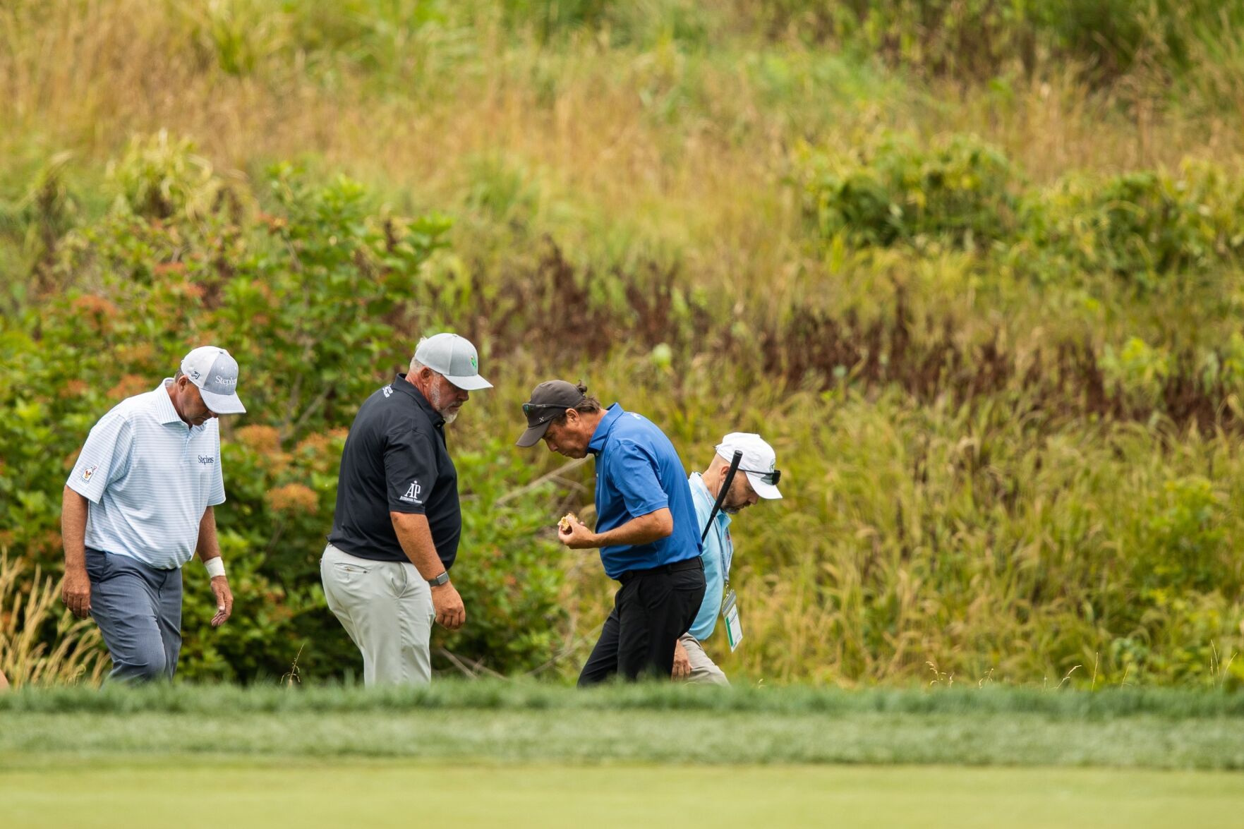 070921-owh-spo-senioropen-ar34